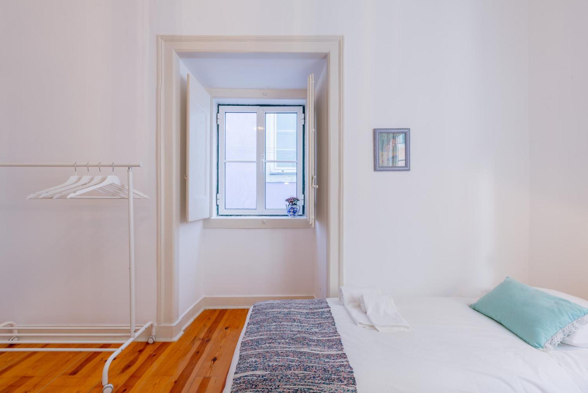 Spacious, Bright And Sunny Apartment, By Timecooler Lisboa Екстериор снимка